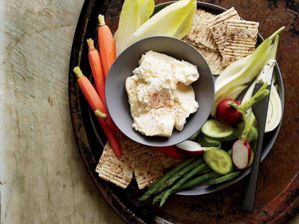 Miso-infused cream cheese with vegetables - 2 Ingredients