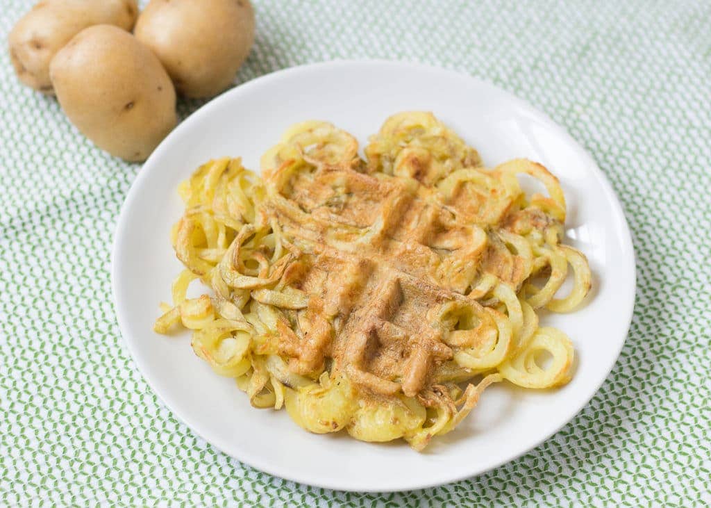 Spiralized potatoes with parmesan and garlic – four servings 
